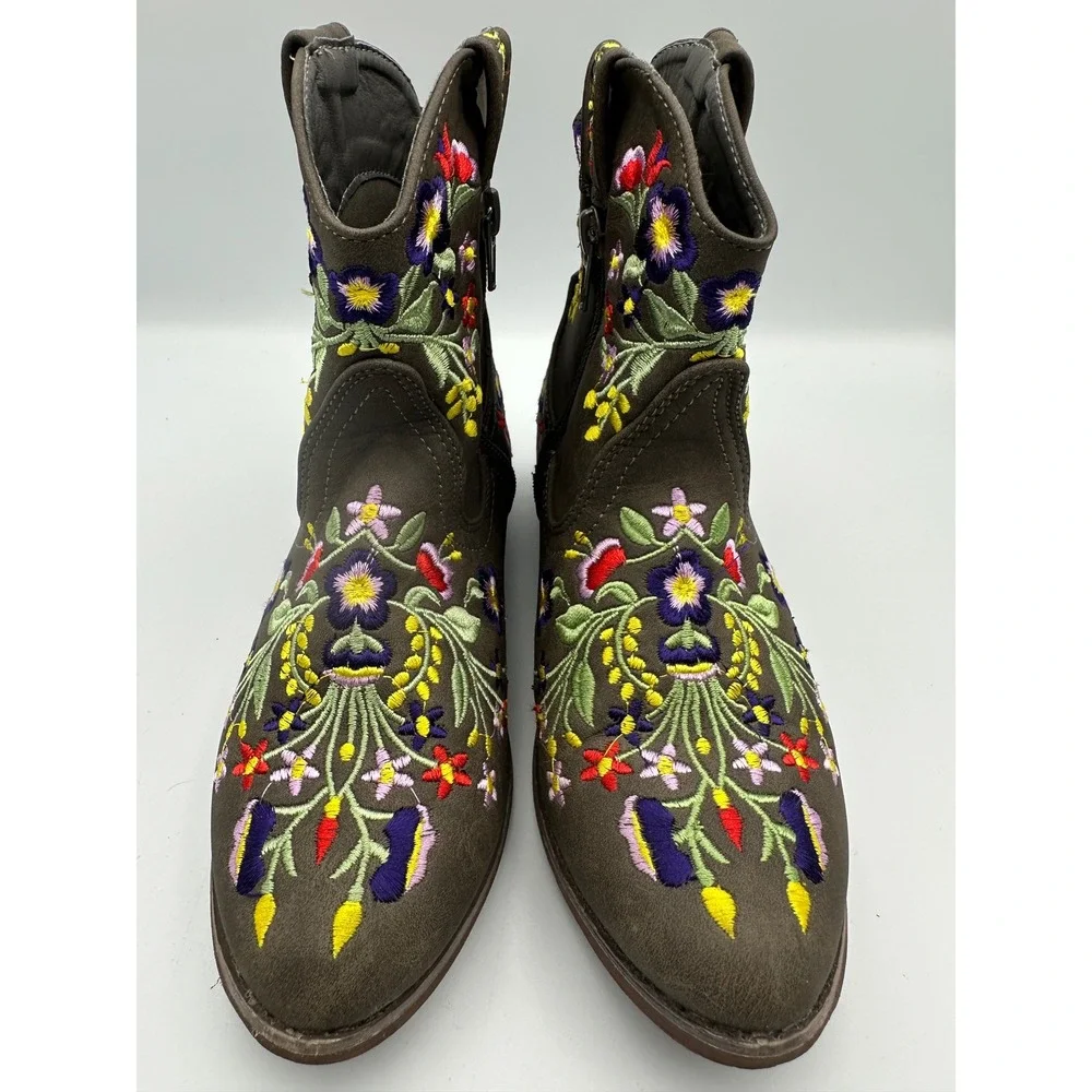 Betseyville Reece Floral Embroidered Cowboy Boots Youth Girls Sz 3 Stone Vibrant